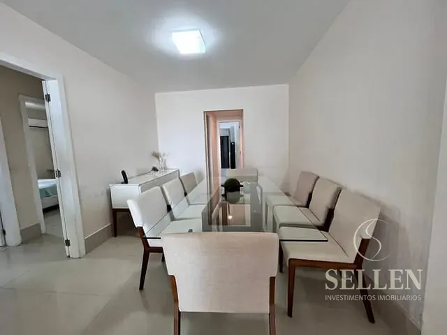 Apartamento com 220m² 3 quartos e 4 banheiros, à venda, no bairro Centro em Balneário Camboriú