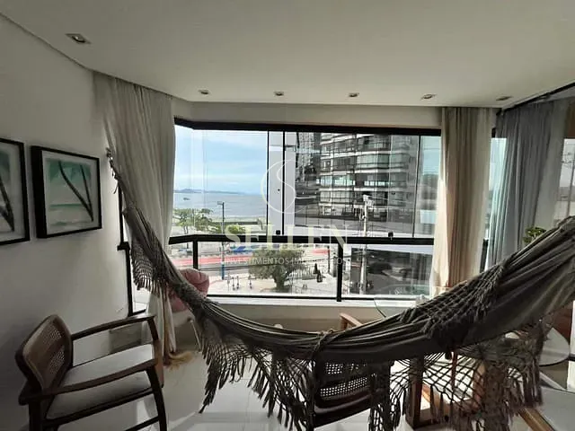 Apartamento com 220m² 3 quartos e 4 banheiros, à venda, no bairro Centro em Balneário Camboriú