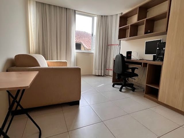 Apartamento 2 quartos e 3 banheiros, para alugar, no bairro Cavaleiros em Macaé
