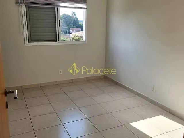 Apartamento 3 quartos e 1 banheiro, à venda, no bairro Tabaú em Pindamonhangaba