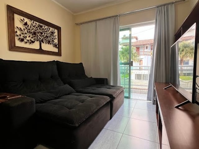 Apartamento 2 quartos e 1 banheiro, à venda, no bairro Granja dos Cavaleiros em Macaé