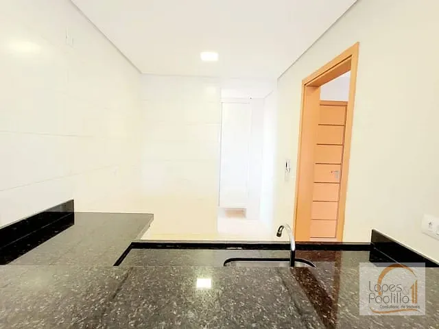 Apartamento com 80m² 2 quartos e 2 banheiros, para alugar, no bairro Atibaia Jardim em Atibaia
