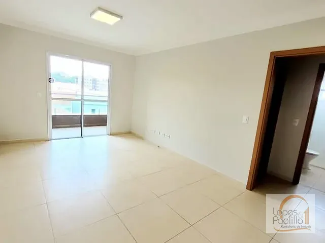 Apartamento com 80m² 2 quartos e 2 banheiros, para alugar, no bairro Atibaia Jardim em Atibaia