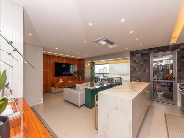 Apartamento com 103m² 2 quartos e 3 banheiros, à venda, no bairro Vila Gumercindo em São Paulo
