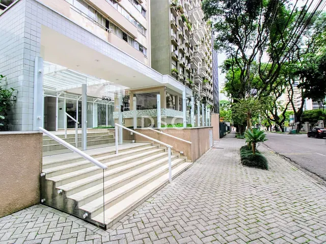 Apartamento com 285m² 4 quartos e 5 banheiros, à venda, no bairro Água Verde em Curitiba