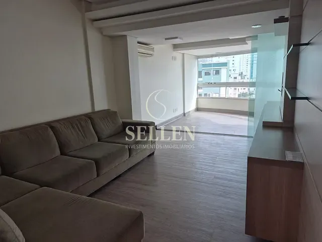 Apartamento com 196m² 3 quartos e 2 banheiros, à venda, no bairro Centro em Balneário Camboriú