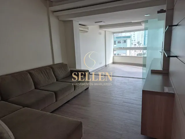 Apartamento com 196m² 3 quartos e 2 banheiros, à venda, no bairro Centro em Balneário Camboriú