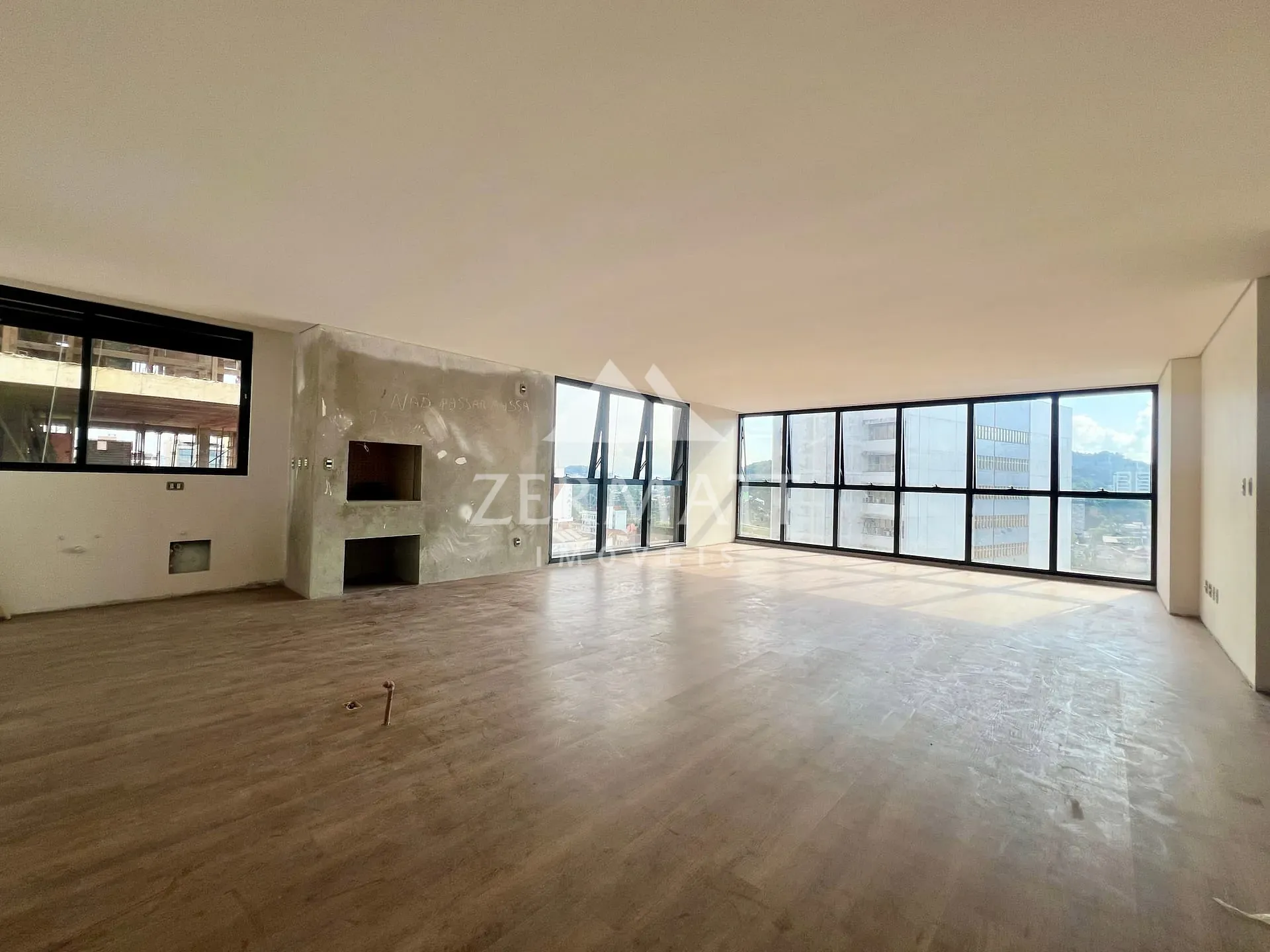Apartamento à venda no DUO - 03 Suítes - Sol da Manha - Centro, Blumenau, SC - foto 1