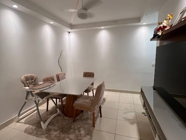 Apartamento 3 quartos e 2 banheiros, à venda, no bairro Glória em Macaé