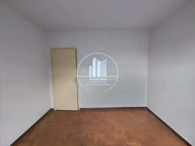 Apartamento com 85m² 3 quartos e 1 banheiro, para alugar, no bairro Alfredo Custódio de Paula em Pouso Alegre