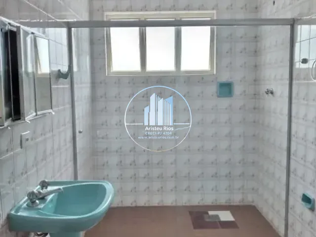 Apartamento com 85m² 3 quartos e 1 banheiro, para alugar, no bairro Alfredo Custódio de Paula em Pouso Alegre