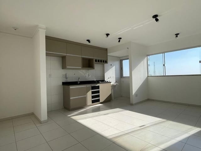 Apartamento 2 quartos e 2 banheiros, à venda, no bairro Jardim das Esmeraldas em Goiânia