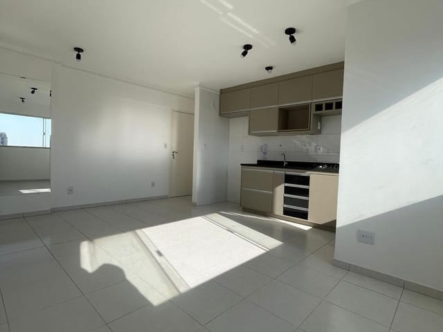 Apartamento 2 quartos e 2 banheiros, à venda, no bairro Jardim das Esmeraldas em Goiânia