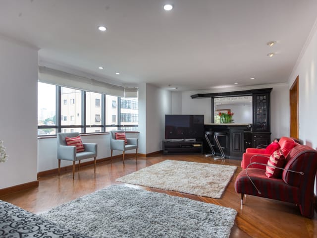 Apartamento com 236m² 4 quartos e 5 banheiros, à venda, no bairro Aclimação em São Paulo