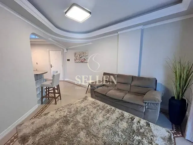 Apartamento 2 quartos e 2 banheiros, para alugar, no bairro Centro em Balneário Camboriú