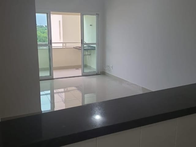 Apartamento 2 quartos e 2 banheiros, à venda, no bairro Chácaras Alto da Glória em Goiânia