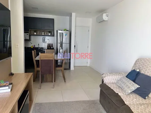Apartamento 2 quartos e 2 banheiros, à venda, no bairro Nossa Senhora da Vitória em Ilhéus