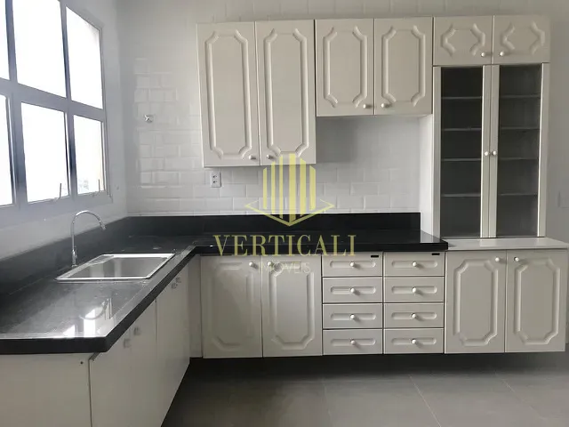 Apartamento com 160m² 4 quartos e 4 banheiros, à venda, no bairro Jardim Cuiabá em Cuiabá