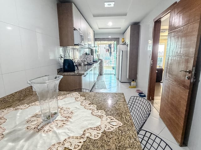 Apartamento 3 quartos e 2 banheiros, à venda, no bairro Praia Campista em Macaé