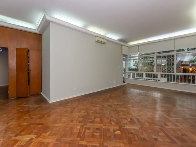 Apartamento com 212m² 3 quartos e 2 banheiros, à venda, no bairro Jardim Paulista em São Paulo