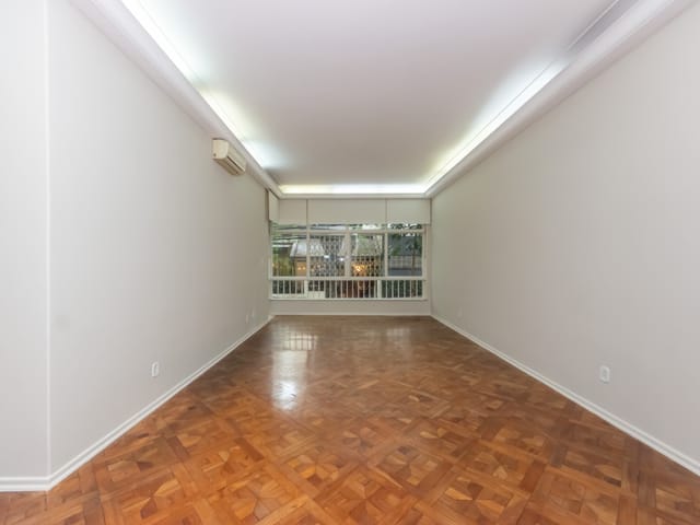Apartamento com 212m² 3 quartos e 2 banheiros, à venda, no bairro Jardim Paulista em São Paulo