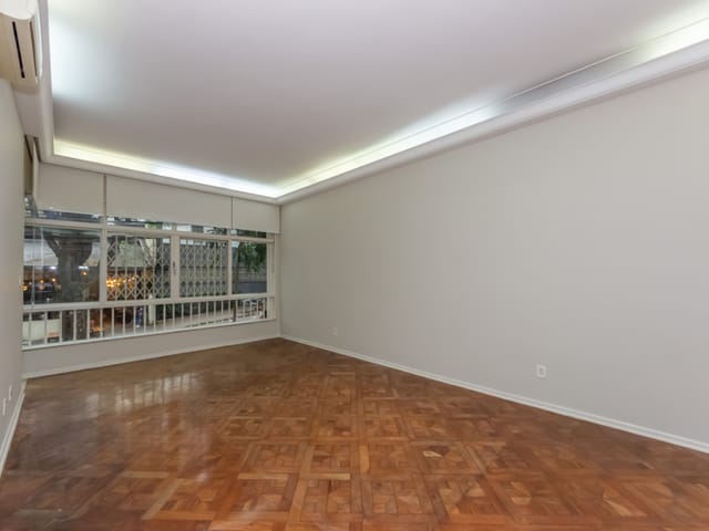 Apartamento com 212m² 3 quartos e 2 banheiros, à venda, no bairro Jardim Paulista em São Paulo