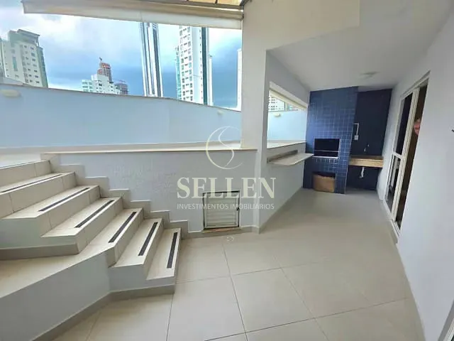 Apartamento 4 quartos e 3 banheiros, para alugar, no bairro Centro em Balneário Camboriú