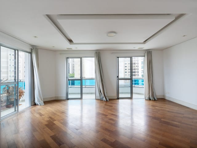 Apartamento com 976m² 4 quartos e 5 banheiros, à venda, no bairro Vila Suzana em São Paulo