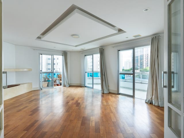 Apartamento com 976m² 4 quartos e 5 banheiros, à venda, no bairro Vila Suzana em São Paulo