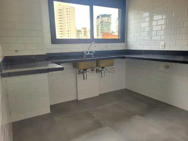 Apartamento 3 quartos e 5 banheiros, à venda, no bairro Pinheiros em São Paulo