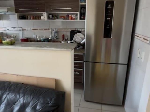 Apartamento 2 quartos e 2 banheiros, para alugar, no bairro Granja dos Cavaleiros em Macaé