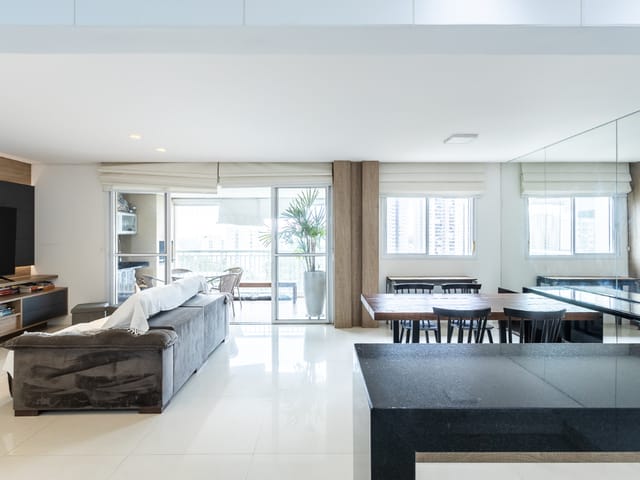 Apartamento com 214m² 2 quartos e 4 banheiros, à venda, no bairro Vila Andrade em São Paulo