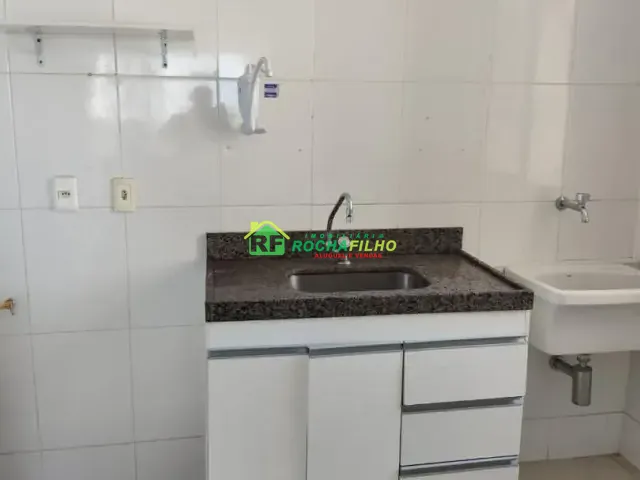 Apartamento 3 quartos e 2 banheiros, para alugar, no bairro Horto em Teresina