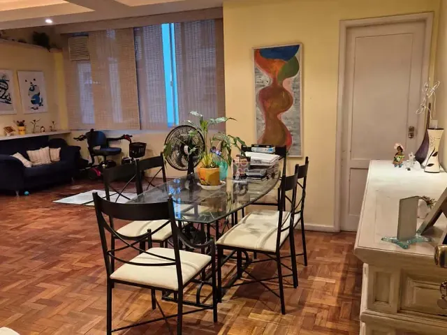 Apartamento com 17m² 2 quartos e 3 banheiros, à venda, no bairro Copacabana em Rio de Janeiro