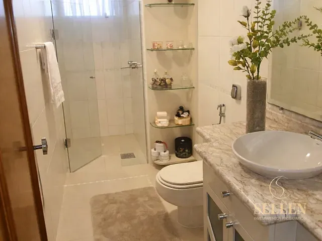 Apartamento 3 quartos e 3 banheiros, à venda, no bairro centro em Itajaí