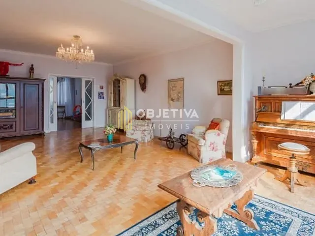 Apartamento 4 quartos e 3 banheiros, à venda, no bairro Moinhos de Vento em Porto Alegre
