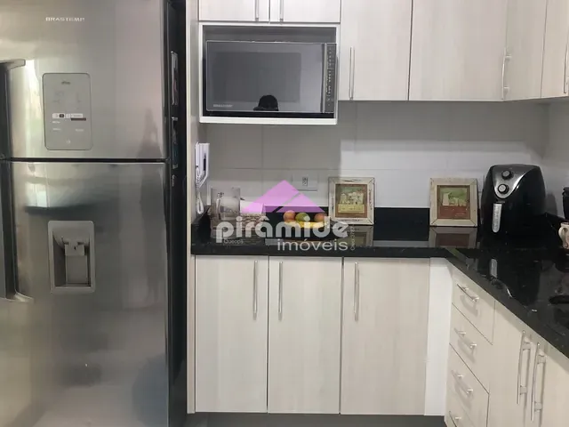 Apartamento com 93m² 3 quartos e 2 banheiros, à venda, no bairro Centro em Jacareí