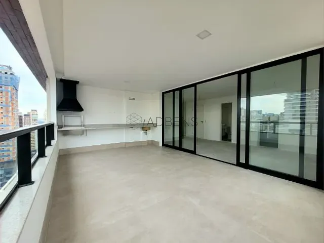 Apartamento 3 quartos e 4 banheiros, à venda, no bairro Pinheiros em São Paulo