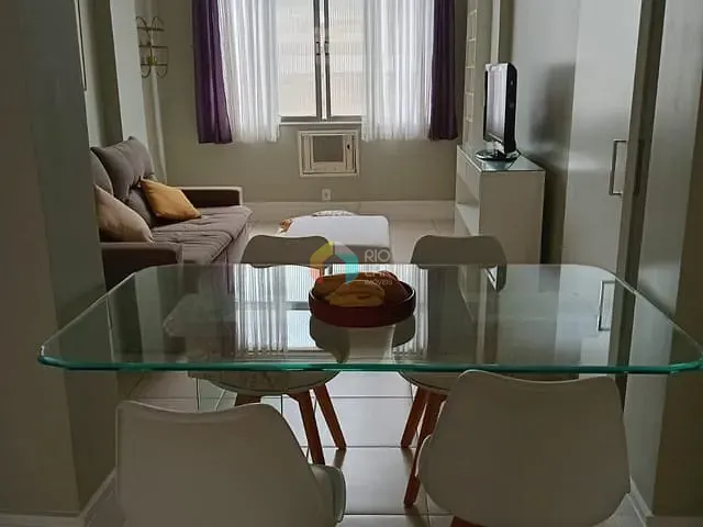 Apartamento com 70m² 2 quartos e 2 banheiros, à venda, no bairro Ipanema em Rio de Janeiro