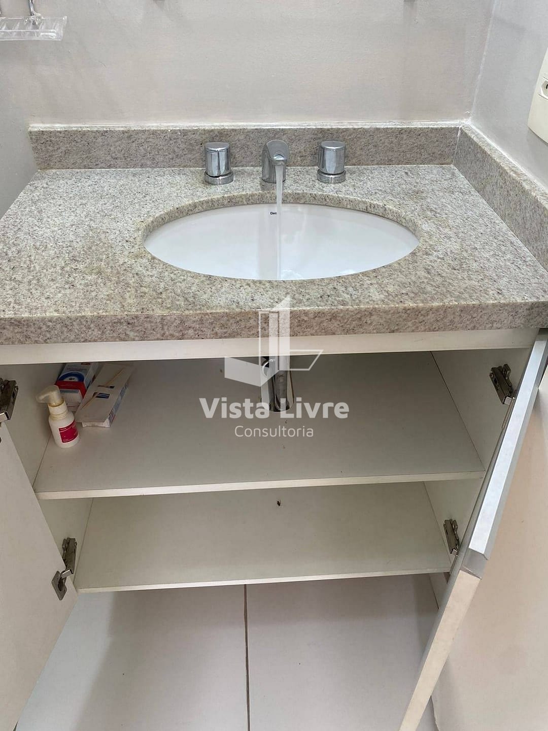 Apartamento à venda com 1 quarto, 50m² - Foto 31