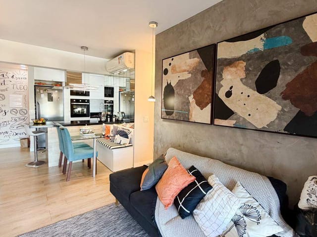 Apartamento 3 quartos e 1 banheiro, para alugar, no bairro Glória em Macaé