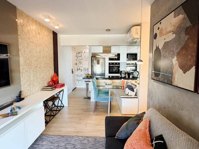Apartamento 3 quartos e 1 banheiro, para alugar, no bairro Glória em Macaé
