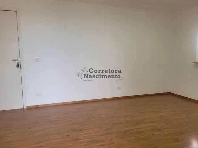 Apartamento 2 quartos e 2 banheiros, para alugar, no bairro Jardim Oriente em São José dos Campos