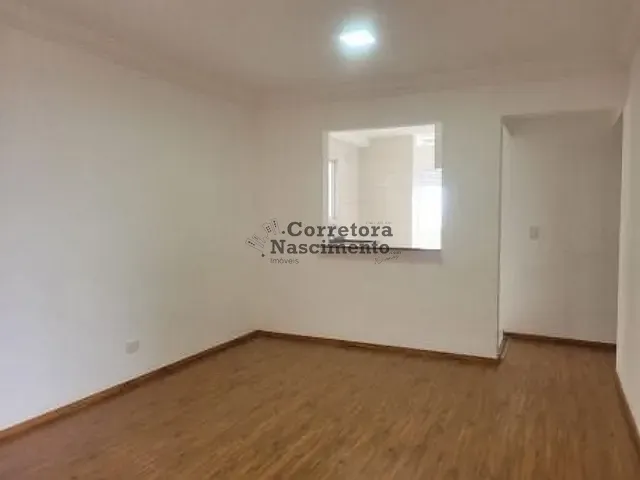 Apartamento 2 quartos e 2 banheiros, para alugar, no bairro Jardim Oriente em São José dos Campos