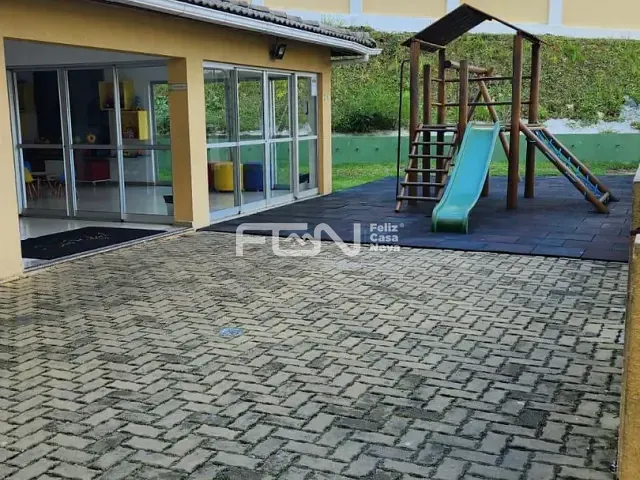Apartamento 2 quartos e 2 banheiros, à venda, no bairro São Rafael em Salvador