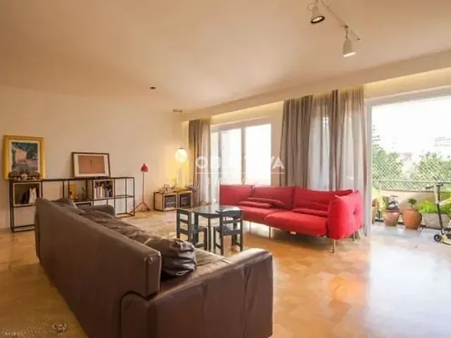 Apartamento 3 quartos e 4 banheiros, à venda, no bairro Moinhos de Vento em Porto Alegre