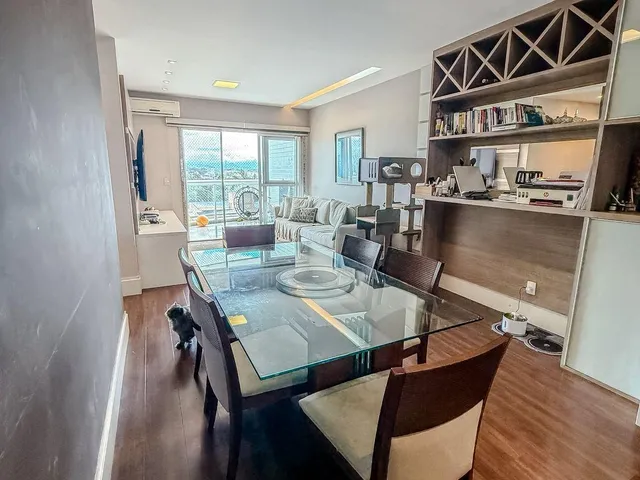 Apartamento 3 quartos e 2 banheiros, à venda, no bairro Glória em Macaé
