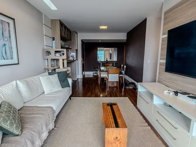 Apartamento 3 quartos e 2 banheiros, à venda, no bairro Glória em Macaé