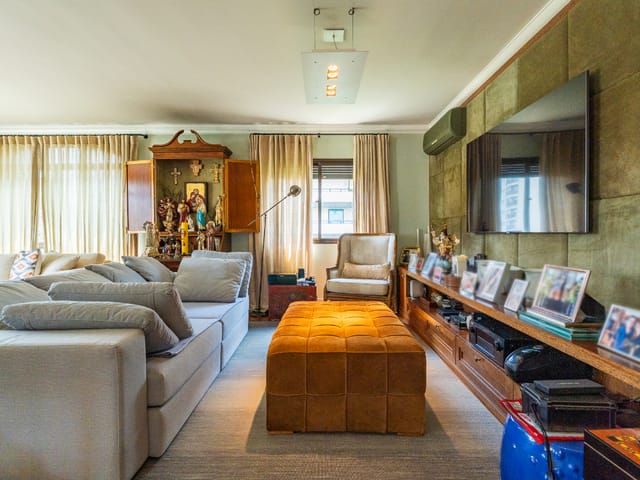Apartamento com 171m² 2 quartos e 4 banheiros, à venda, no bairro Vila Uberabinha em São Paulo