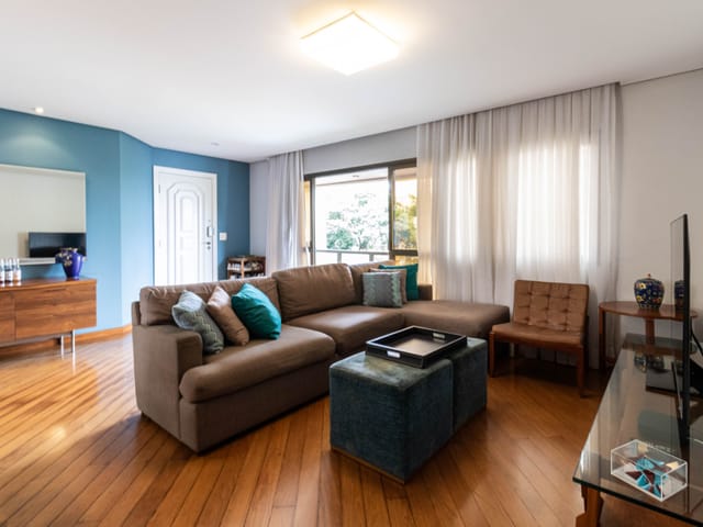 Apartamento com 131m² 3 quartos e 4 banheiros, à venda, no bairro Vila Olímpia em São Paulo